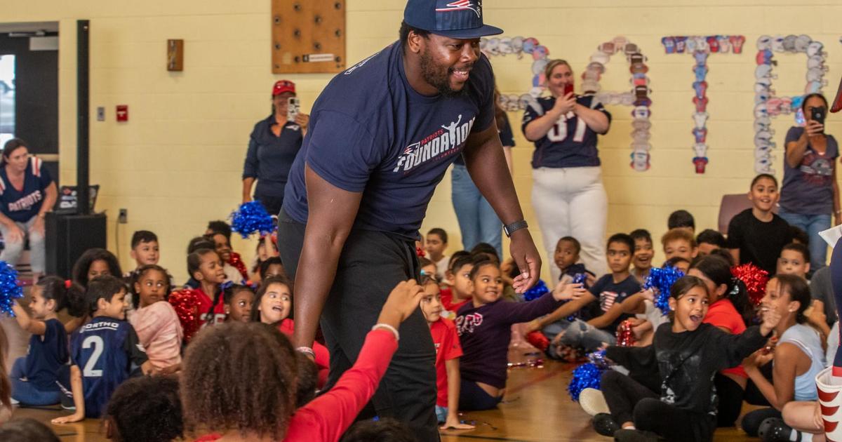 Patriots Chris Board and Tyrone Wheatley Jr. Visit Worcester's Chandler Elementary School